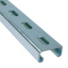 - JCI - Profilato in acciaio zincato asolato con bordi dentellati, canale singolo (41x21x2 mm) - K3100T10